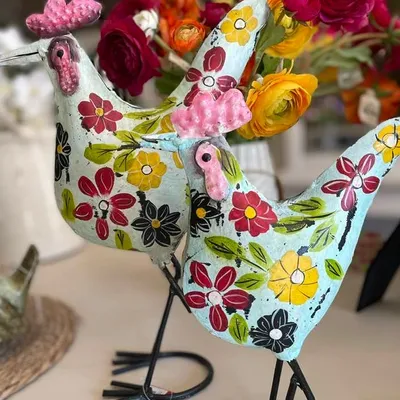 Kleurrijke decoratieve kippen